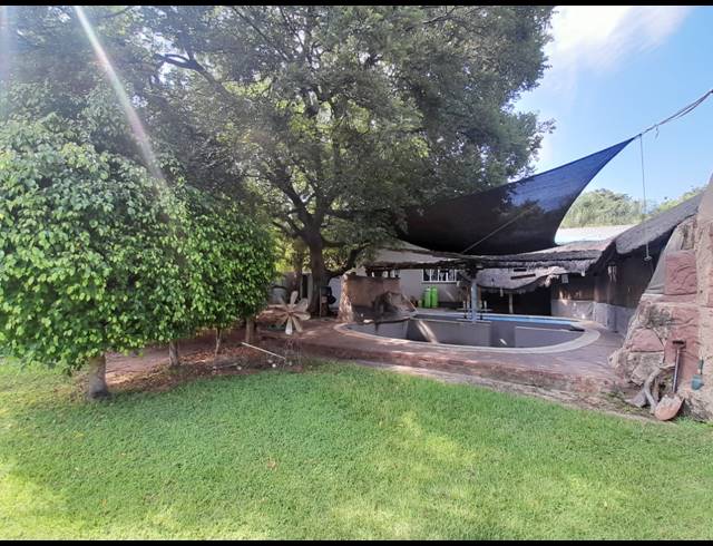4 BEDROOM HOUSE FOR SALE IN PROTEA PARK